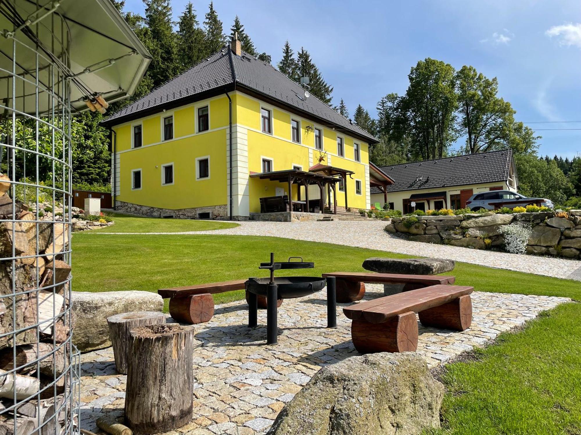 Apartmány HÁJOVNA Lipno Loučovice Exterior foto